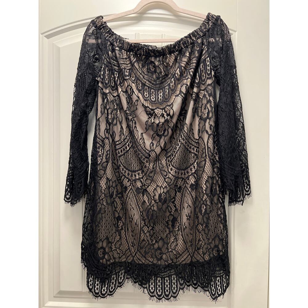 Love Fire Women’s Off the Shoulder Floral Pullover Lace Mini‎ Dress Size M Black